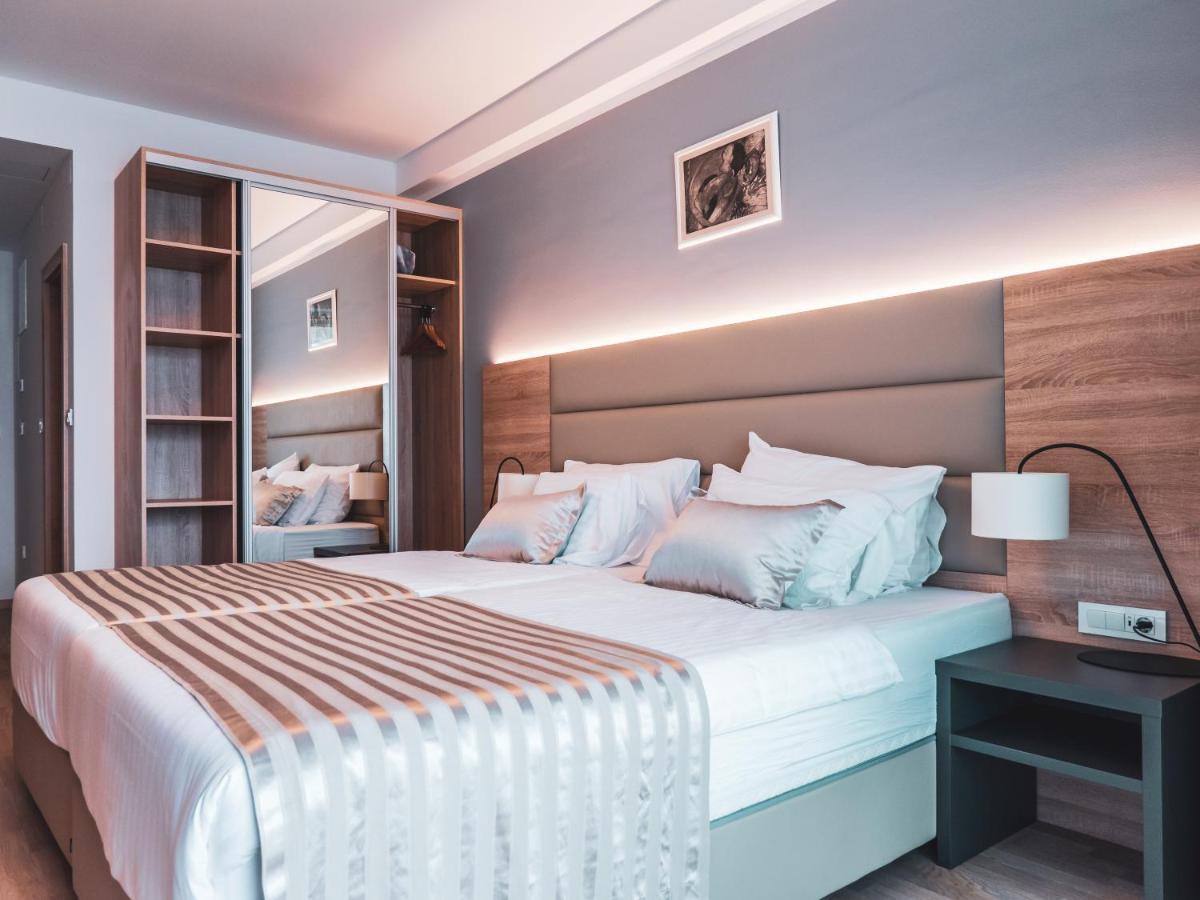 Kaneo Beach Hotel نوفاليا المظهر الخارجي الصورة