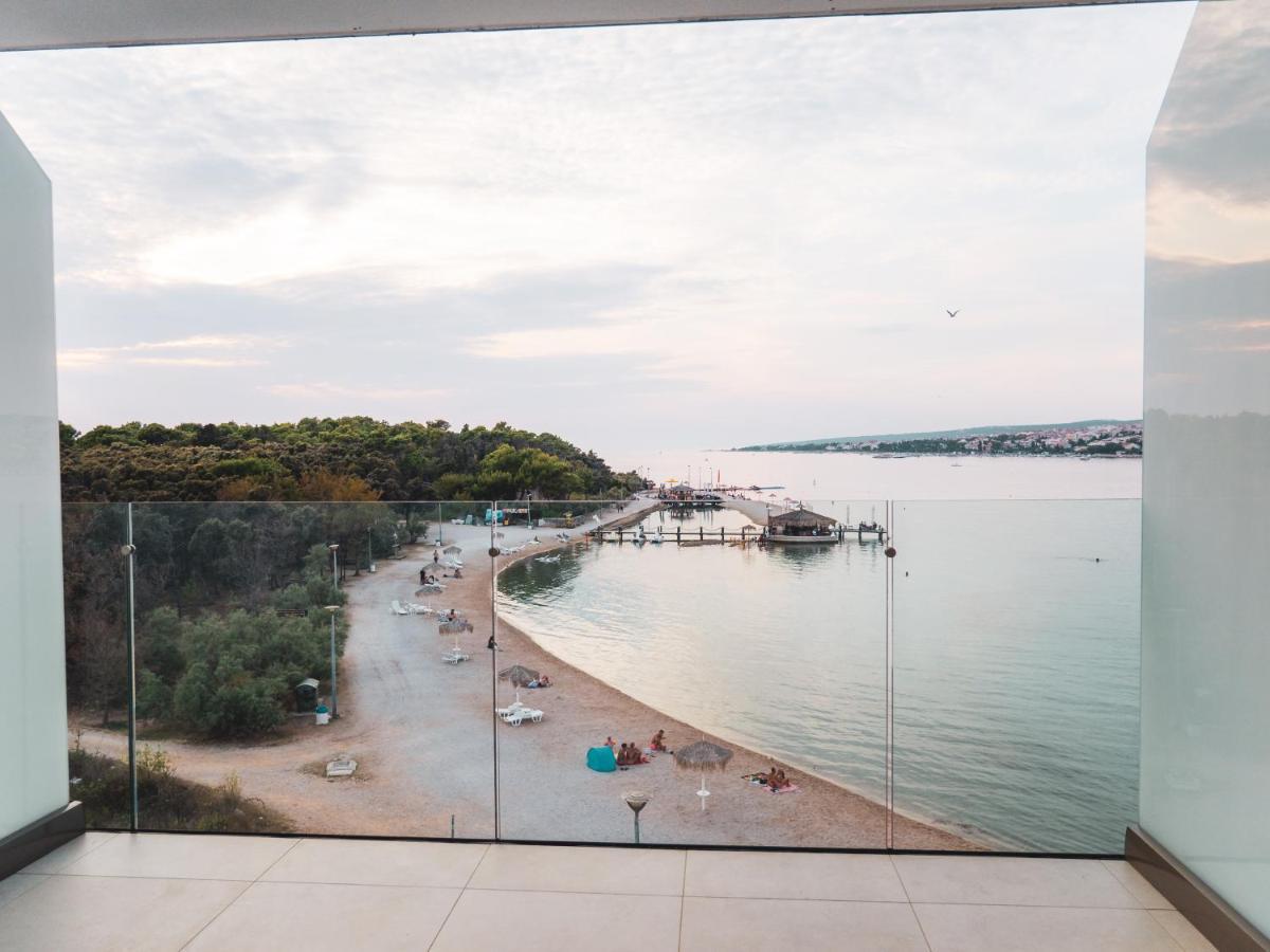 Kaneo Beach Hotel نوفاليا المظهر الخارجي الصورة